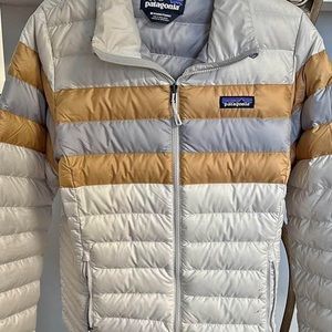 Patagonia women’s puff jacket